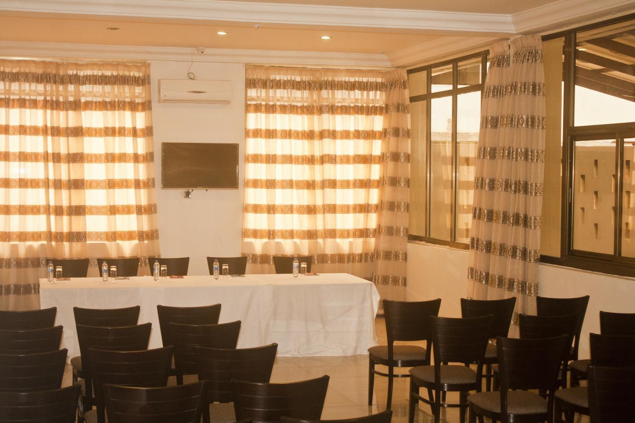 Consir Executive Lodge Akra Zewnętrze zdjęcie