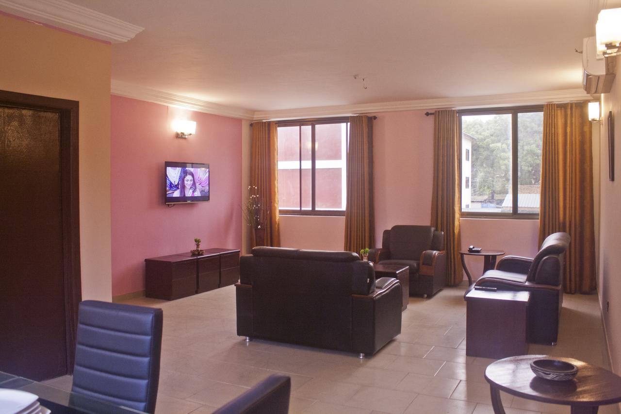 Consir Executive Lodge Akra Zewnętrze zdjęcie